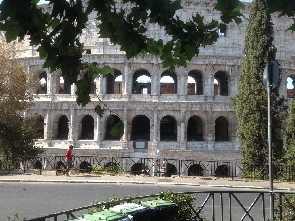 House&Colosseum Apartment Rome Exterior photo